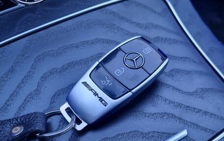 Mercedes-Benz E-Класс, 2019 год, 3 300 000 рублей, 16 фотография