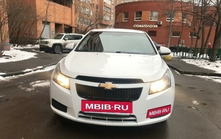 Chevrolet Cruze II, 2010 год, 690 000 рублей, 6 фотография