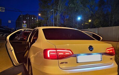 Volkswagen Jetta VI, 2016 год, 1 275 000 рублей, 6 фотография