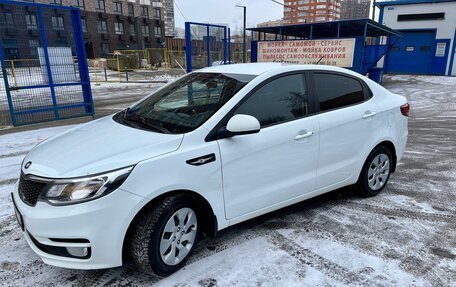 KIA Rio III рестайлинг, 2015 год, 830 000 рублей, 3 фотография