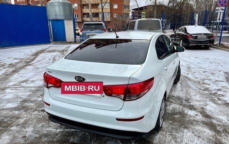 KIA Rio III рестайлинг, 2015 год, 830 000 рублей, 6 фотография