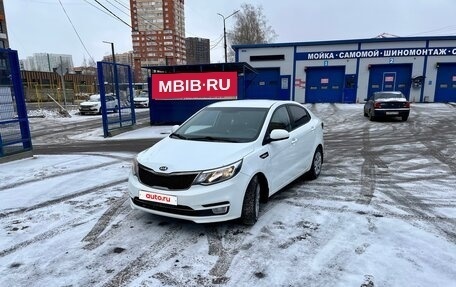 KIA Rio III рестайлинг, 2015 год, 830 000 рублей, 24 фотография