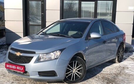 Chevrolet Cruze II, 2011 год, 750 000 рублей, 2 фотография