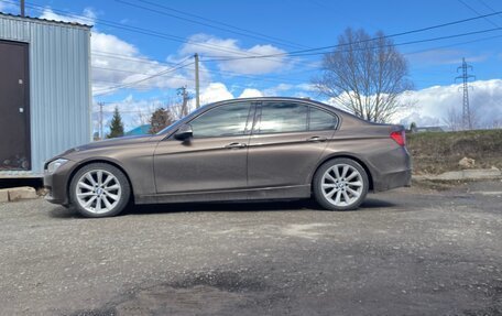 BMW 3 серия, 2015 год, 2 000 000 рублей, 3 фотография