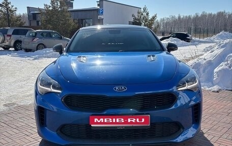 KIA Stinger I, 2018 год, 2 500 000 рублей, 3 фотография