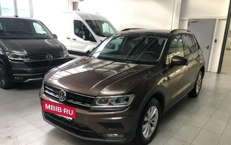 Volkswagen Tiguan II, 2020 год, 2 700 000 рублей, 3 фотография