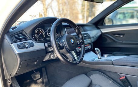 BMW 5 серия, 2014 год, 2 500 000 рублей, 11 фотография