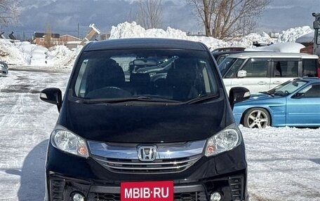 Honda Freed I, 2016 год, 896 000 рублей, 18 фотография