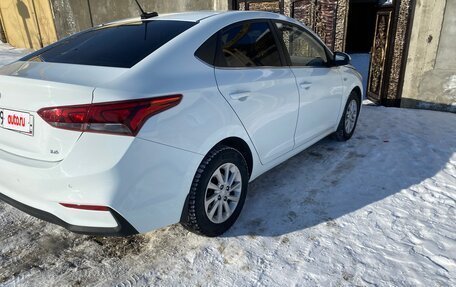 Hyundai Solaris II рестайлинг, 2018 год, 1 019 000 рублей, 4 фотография