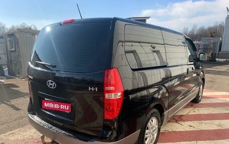 Hyundai H-1 II рестайлинг, 2016 год, 2 197 000 рублей, 3 фотография