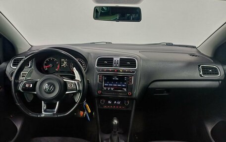 Volkswagen Polo VI (EU Market), 2018 год, 1 320 000 рублей, 10 фотография