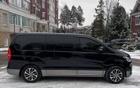 Hyundai Grand Starex Grand Starex I рестайлинг 2, 2020 год, 4 500 000 рублей, 8 фотография