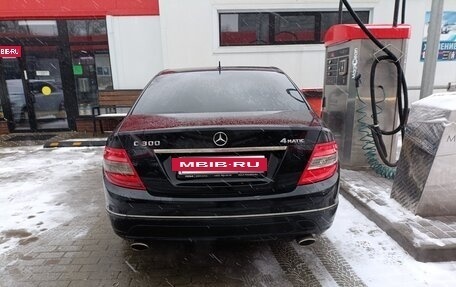 Mercedes-Benz C-Класс, 2010 год, 1 300 000 рублей, 3 фотография