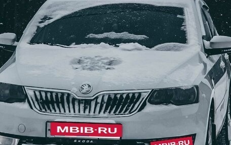 Skoda Rapid I, 2015 год, 780 000 рублей, 2 фотография