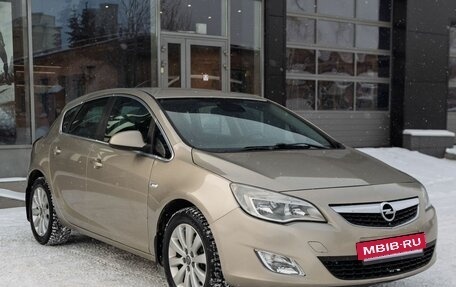 Opel Astra J, 2011 год, 830 000 рублей, 3 фотография