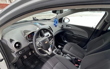 Chevrolet Aveo III, 2013 год, 800 000 рублей, 10 фотография