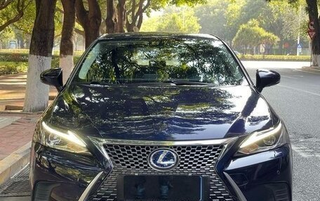 Lexus CT I рестайлинг, 2021 год, 2 250 000 рублей, 2 фотография