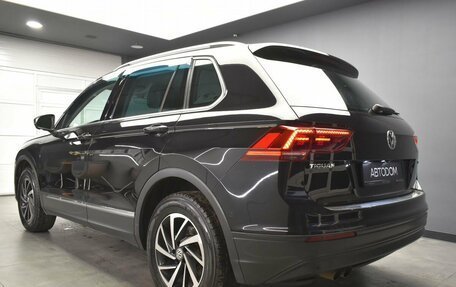 Volkswagen Tiguan II, 2018 год, 1 899 000 рублей, 4 фотография