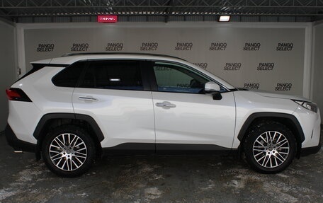 Toyota RAV4, 2020 год, 2 950 000 рублей, 4 фотография