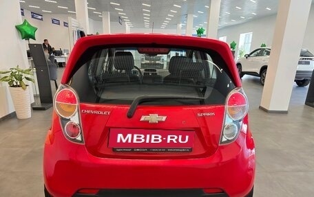 Chevrolet Spark III, 2011 год, 850 000 рублей, 7 фотография