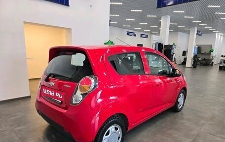 Chevrolet Spark III, 2011 год, 850 000 рублей, 8 фотография