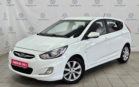 Hyundai Solaris II рестайлинг, 2012 год, 857 000 рублей, 1 фотография