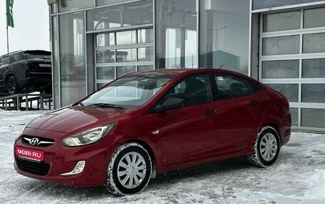 Hyundai Solaris II рестайлинг, 2012 год, 800 000 рублей, 1 фотография