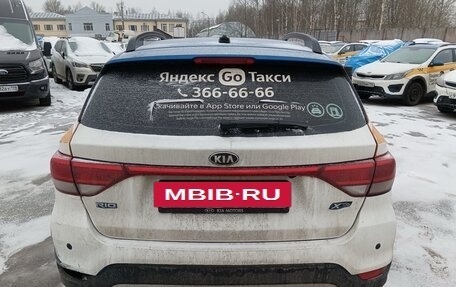 KIA Rio IV, 2019 год, 905 000 рублей, 6 фотография