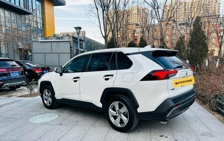 Toyota RAV4, 2020 год, 2 550 000 рублей, 7 фотография