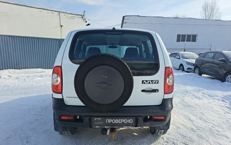 Chevrolet Niva I рестайлинг, 2016 год, 690 000 рублей, 7 фотография