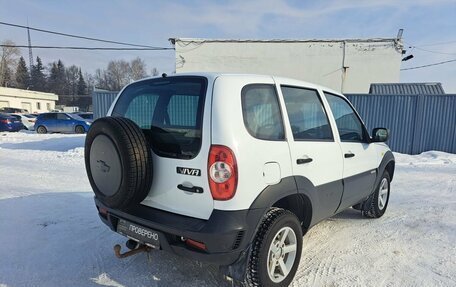 Chevrolet Niva I рестайлинг, 2016 год, 690 000 рублей, 6 фотография