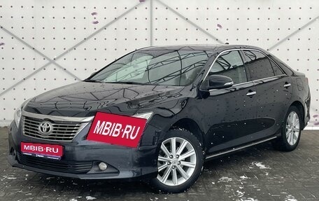 Toyota Camry, 2014 год, 1 900 000 рублей, 1 фотография