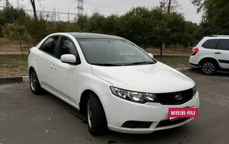 KIA Cerato III, 2010 год, 800 000 рублей, 1 фотография