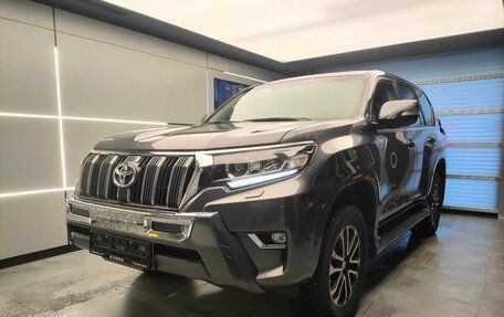 Toyota Land Cruiser Prado 150 рестайлинг 2, 2022 год, 6 499 000 рублей, 1 фотография