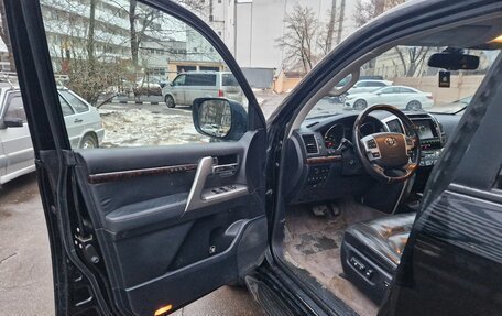 Toyota Land Cruiser 200, 2013 год, 2 850 000 рублей, 4 фотография