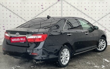 Toyota Camry, 2014 год, 1 900 000 рублей, 4 фотография