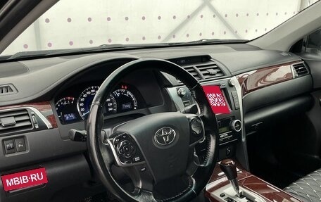 Toyota Camry, 2014 год, 1 900 000 рублей, 15 фотография