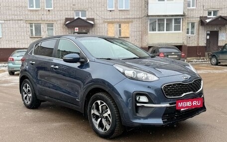 KIA Sportage IV рестайлинг, 2020 год, 2 370 000 рублей, 2 фотография