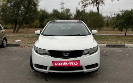 KIA Cerato III, 2010 год, 800 000 рублей, 3 фотография