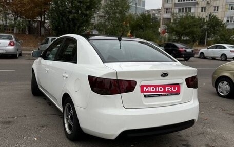 KIA Cerato III, 2010 год, 800 000 рублей, 4 фотография