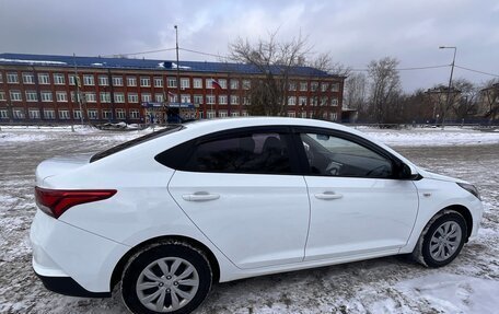 Hyundai Solaris II рестайлинг, 2020 год, 1 400 000 рублей, 4 фотография