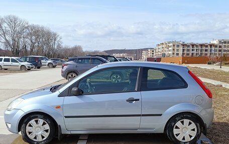 Ford Fiesta, 2005 год, 396 000 рублей, 3 фотография