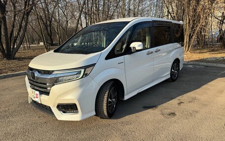 Honda Stepwgn IV, 2019 год, 3 050 000 рублей, 2 фотография