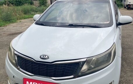 KIA Rio III рестайлинг, 2013 год, 750 000 рублей, 2 фотография