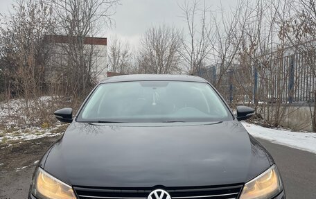 Volkswagen Jetta VI, 2013 год, 1 270 000 рублей, 1 фотография