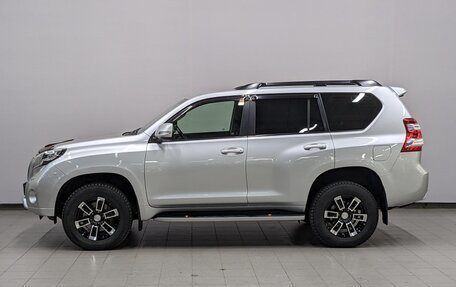 Toyota Land Cruiser Prado 150 рестайлинг 2, 2015 год, 3 140 000 рублей, 8 фотография