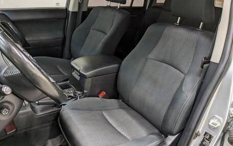 Toyota Land Cruiser Prado 150 рестайлинг 2, 2015 год, 3 140 000 рублей, 20 фотография