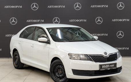 Skoda Rapid I, 2017 год, 835 000 рублей, 3 фотография