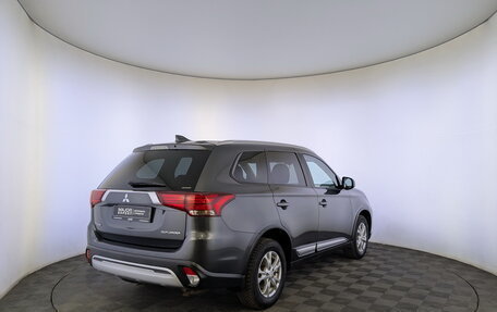 Mitsubishi Outlander III рестайлинг 3, 2019 год, 2 390 000 рублей, 5 фотография