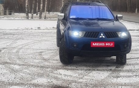 Mitsubishi Pajero Sport II рестайлинг, 2008 год, 1 650 000 рублей, 2 фотография